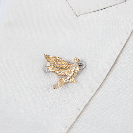 Vintage Gold Dove Lapel Pin